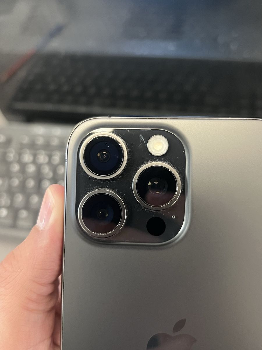 Apple Portables: Iphone 15 pro max 256gb - Schwarz – D'occasion à Bassersdorf par jas_dj7r 6