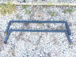 Supports métalliques robustes, type bareaudage