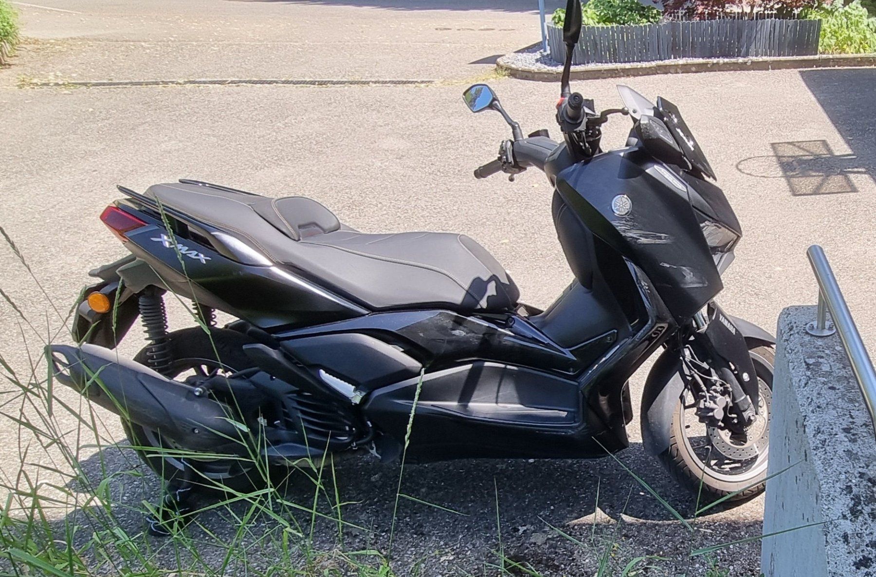 Yamaha Scooters: SCOOTER YAMAHA XMAX 125 TECH MAX – D'occasion à Versoix par gilles10 4