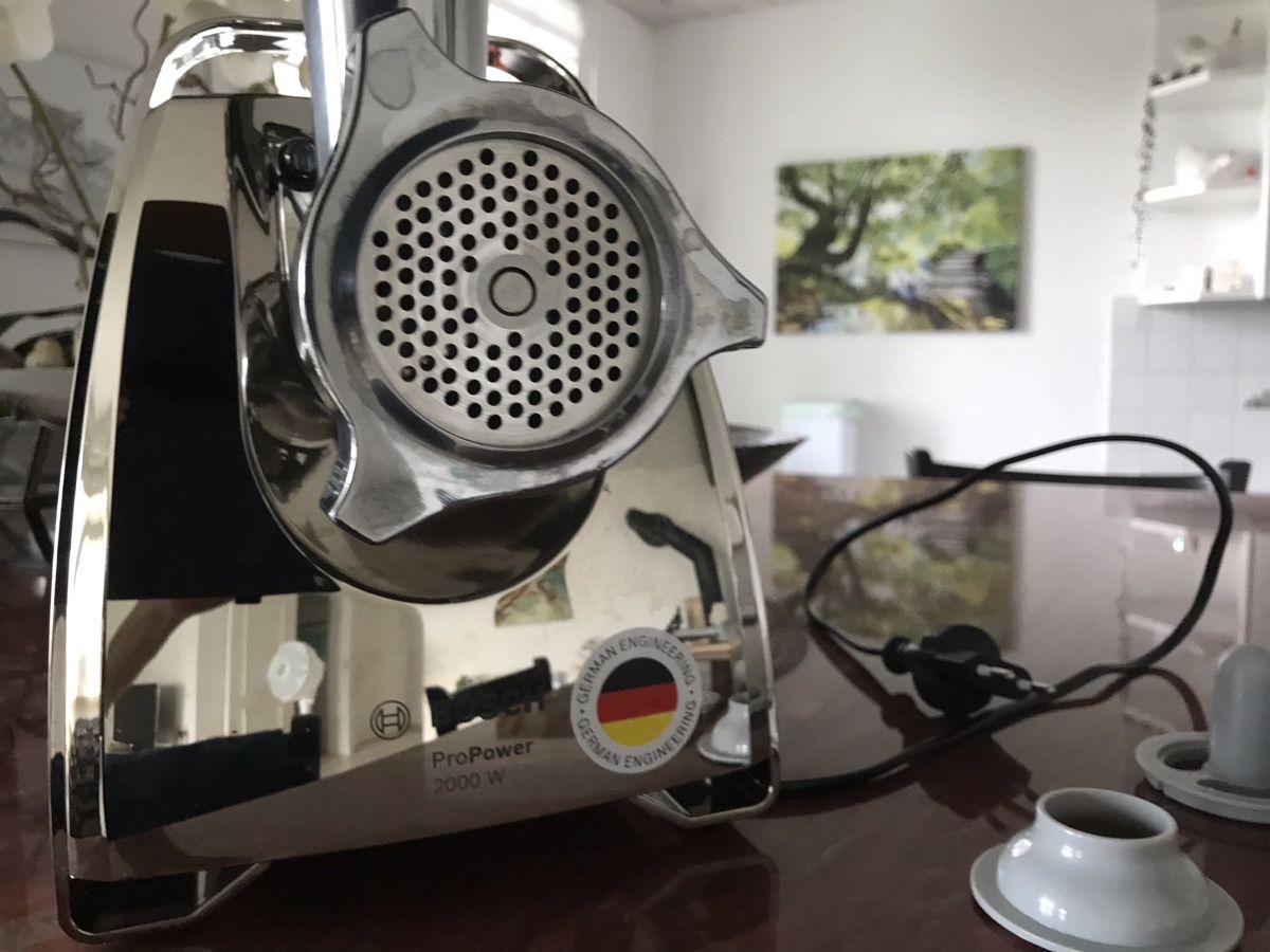 Bosch Elettrodomestici da cucina: Bosch Fleischwolf pro Power 2000 W – Usato da Landschlacht venduto da girris100 1