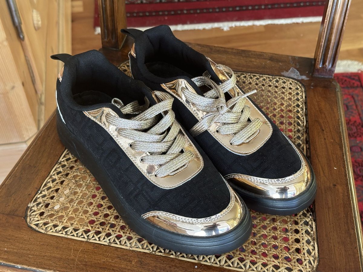 Damenschuhe: Freizeitschuhe, Sommer- Ausgehschuhe, leicht, Schuhgr. 41 – Neu (gemäss Beschreibung) aus Ebnat-Kappel von BoutiqueBijoux