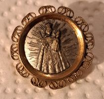 Broche religieuse