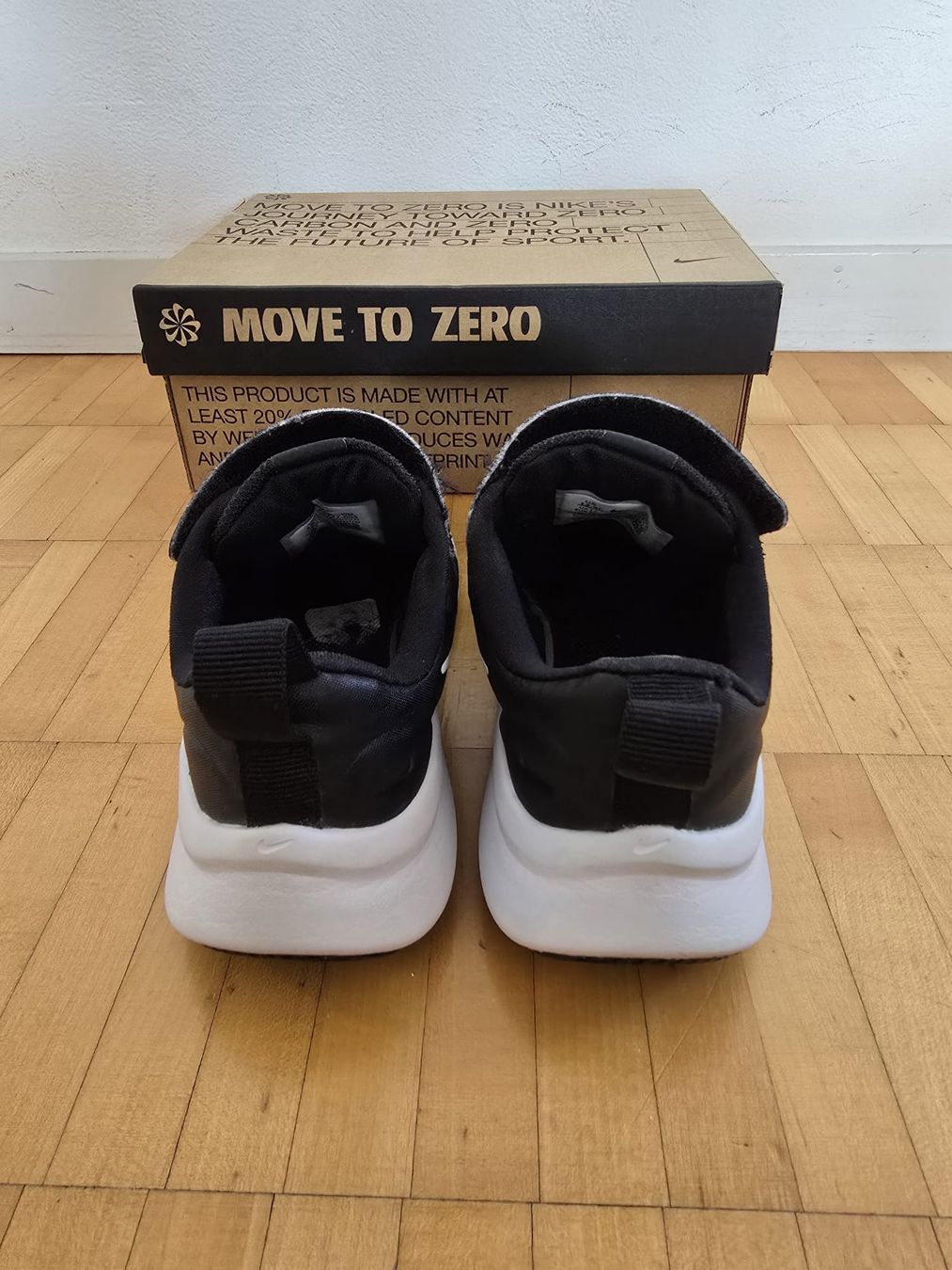Nike Scarpe per ragazzi: Nike Turnschuhe / Sneakers Gr. 30 – Usato da Oftringen venduto da Tunertune 2