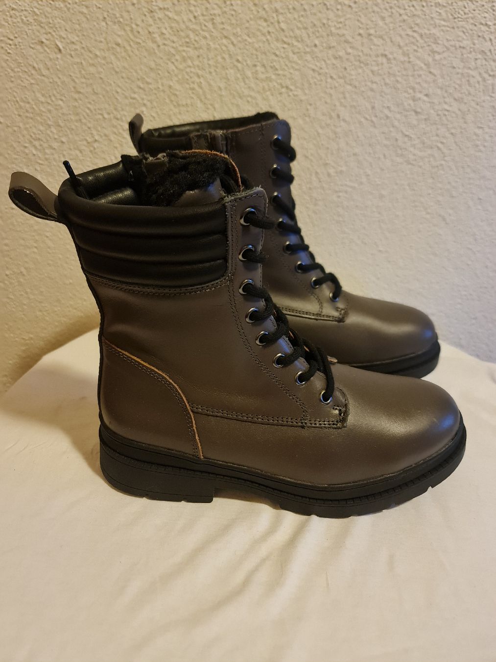 Damenschuhe: Robuste Winterstiefel,  Grösse 39 – Neu und originalverpackt aus triengen von fad_g29d 1