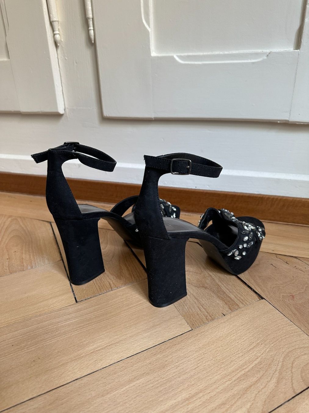 Mango Scarpe da donna: MANGO - Plateau Sandalette Pumps schwarz 39 – Usato da Zürich venduto da Diazaio 2