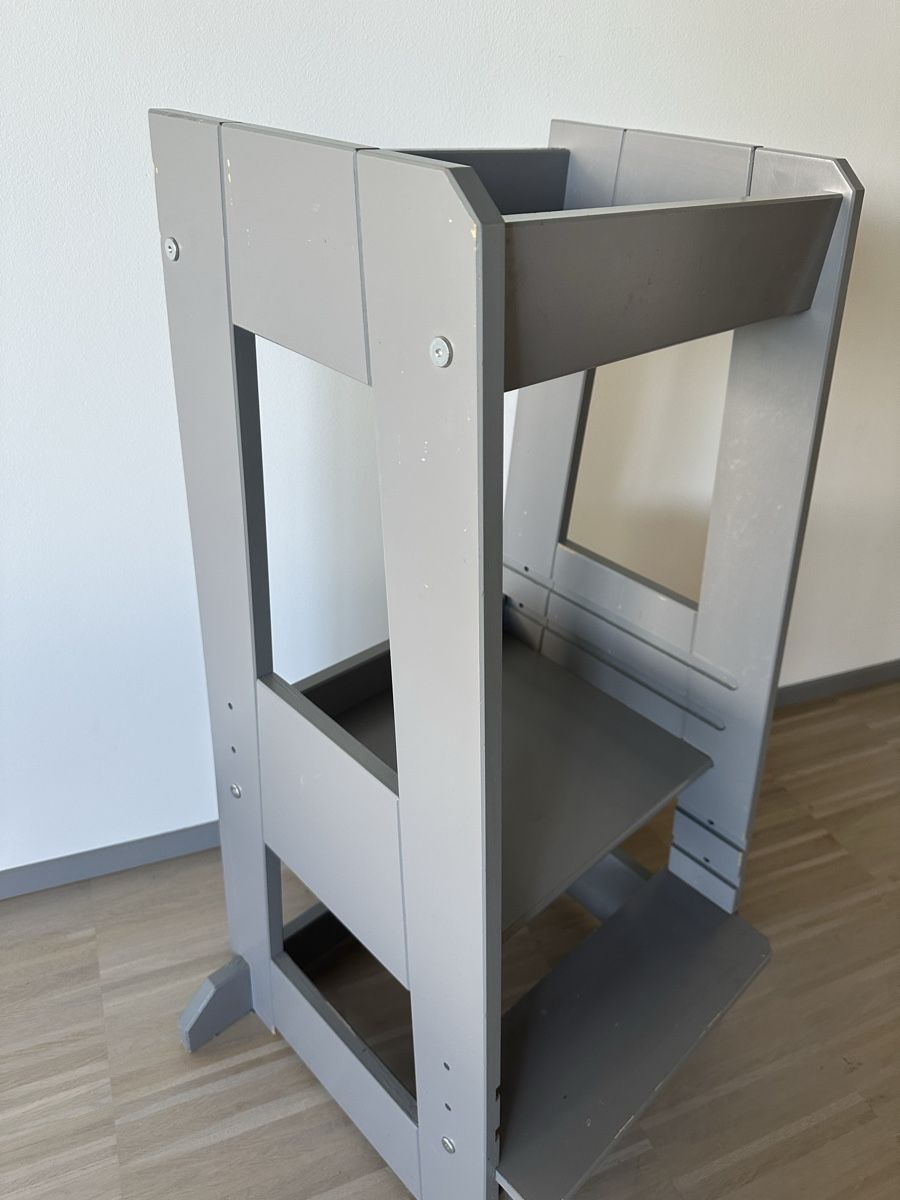 Chaises hautes: Tissi Kinder Lernturm Anthrazit  – D'occasion à Winterthur par pompowerpuff 6
