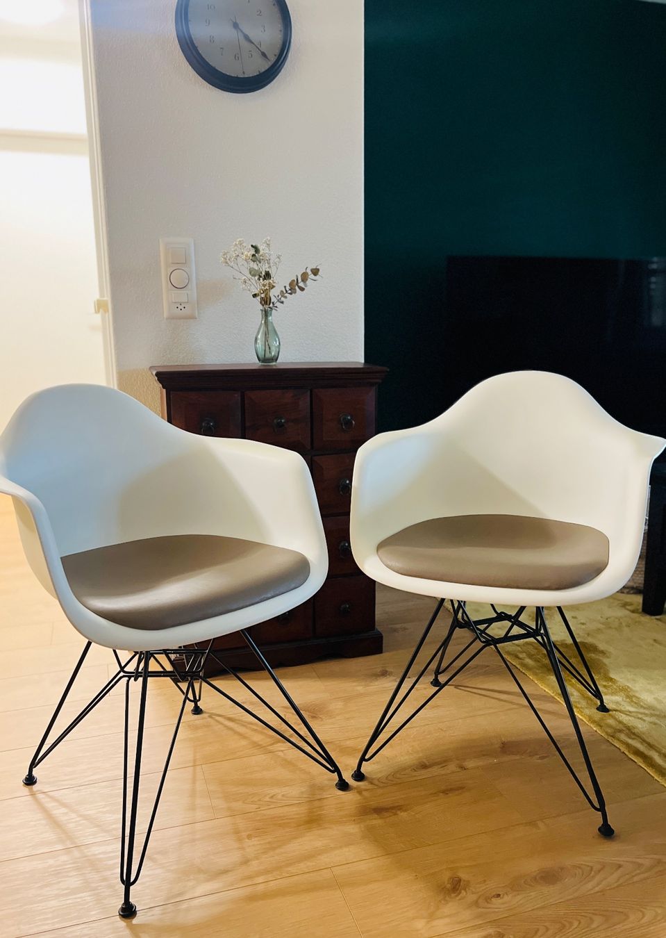 Vitra Sedie: 2 Original Vitra Eames Stühle – Usato da Stadel venduto da 13E