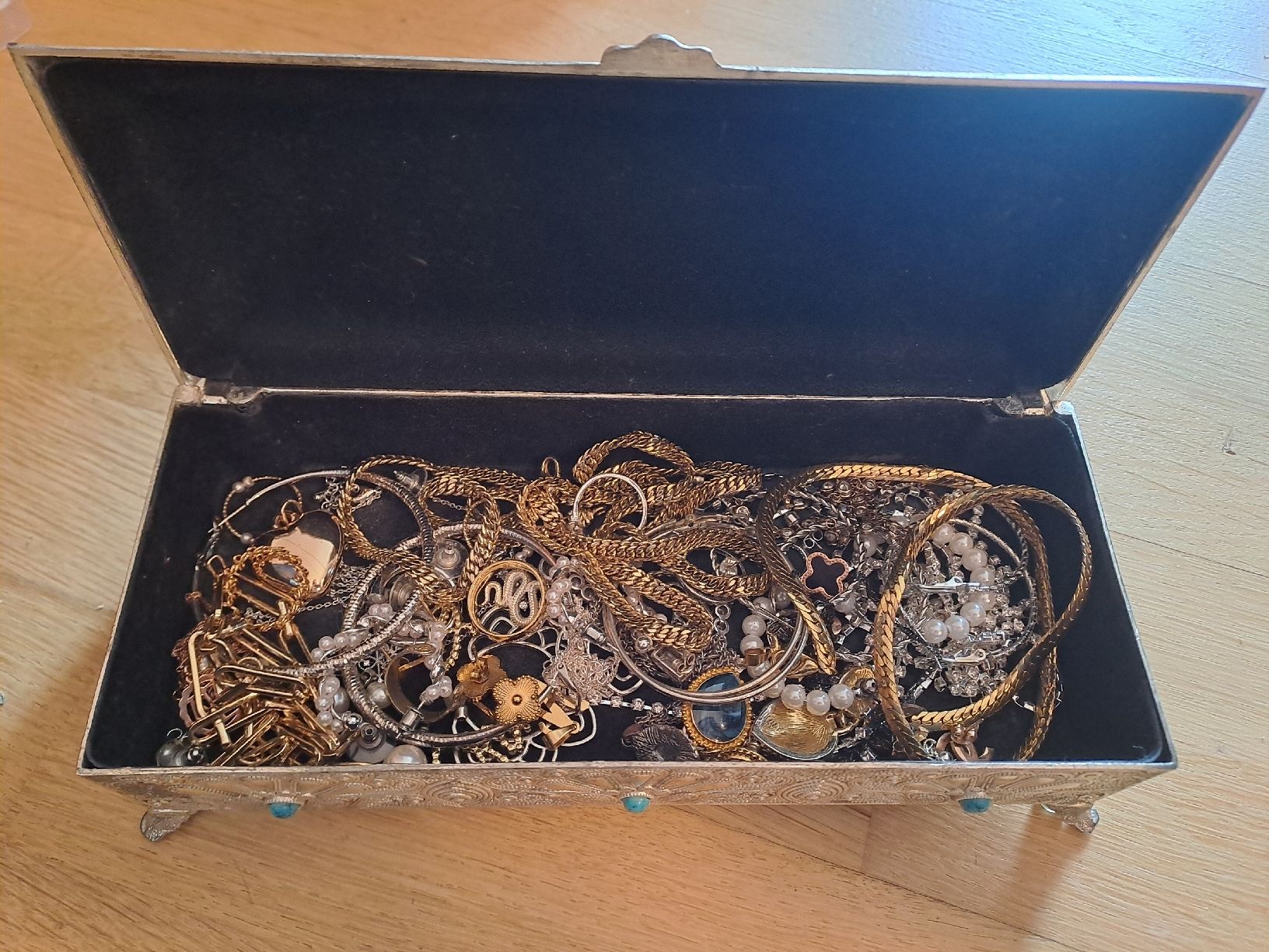 Altri gioielli: Schmuck auflösung  – Usato da Matzingen venduto da Aurinko 2