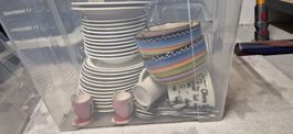 Geschirr Set weiss mit schwarzem Rand diverse Teile