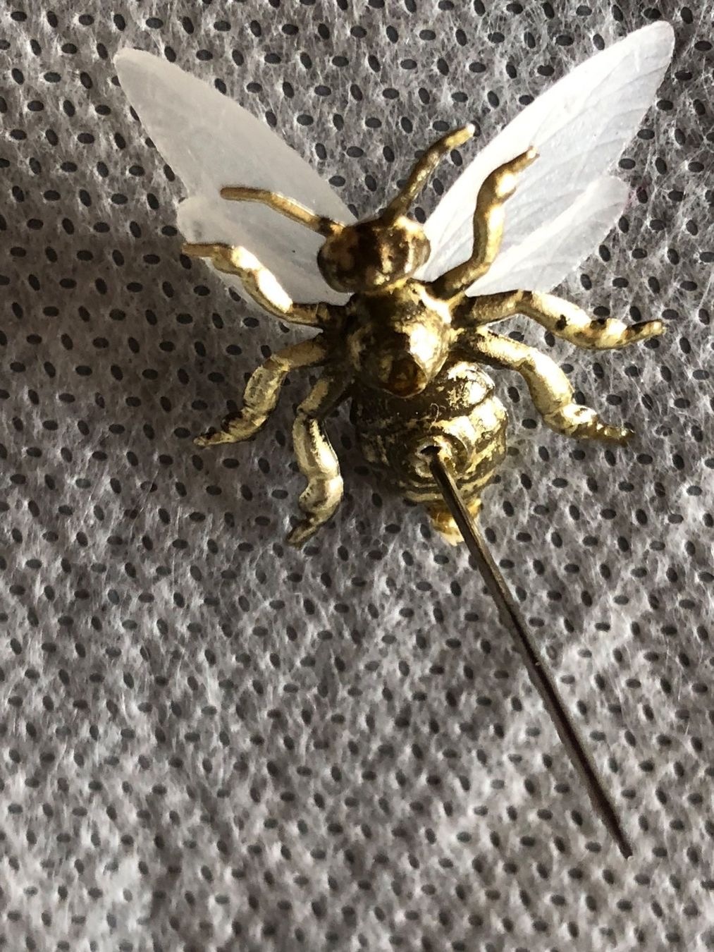 Alle Dekorationen: Set of 10 beautiful Bee Pins – Neu und originalverpackt aus Wohlen b. Bern von cookiemonster 1