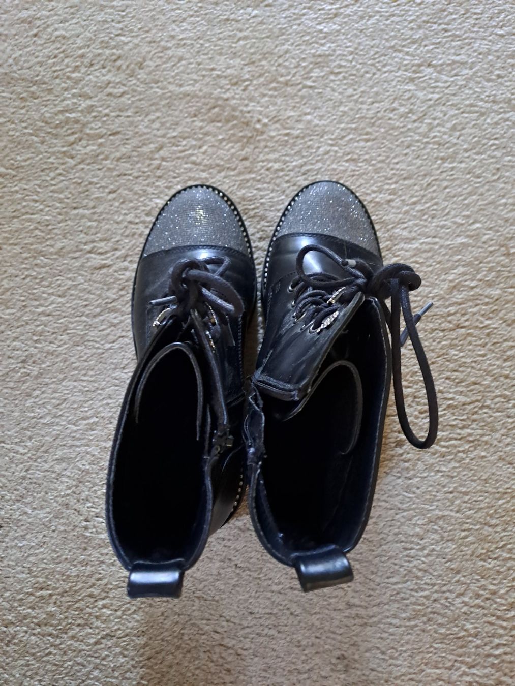 Scarpe da donna: schöne Stiefeletten Gr. 39 – Usato da Untersiggenthal venduto da Zehni8 1