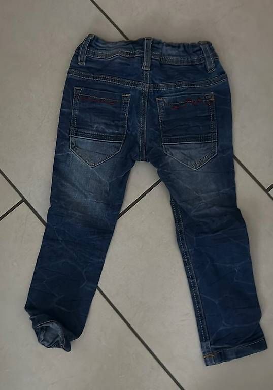 Pantaloni: jeans taglia 92 – Usato da Quartino venduto da ver_t5p9 1