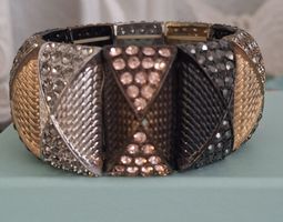 ARMBAND 