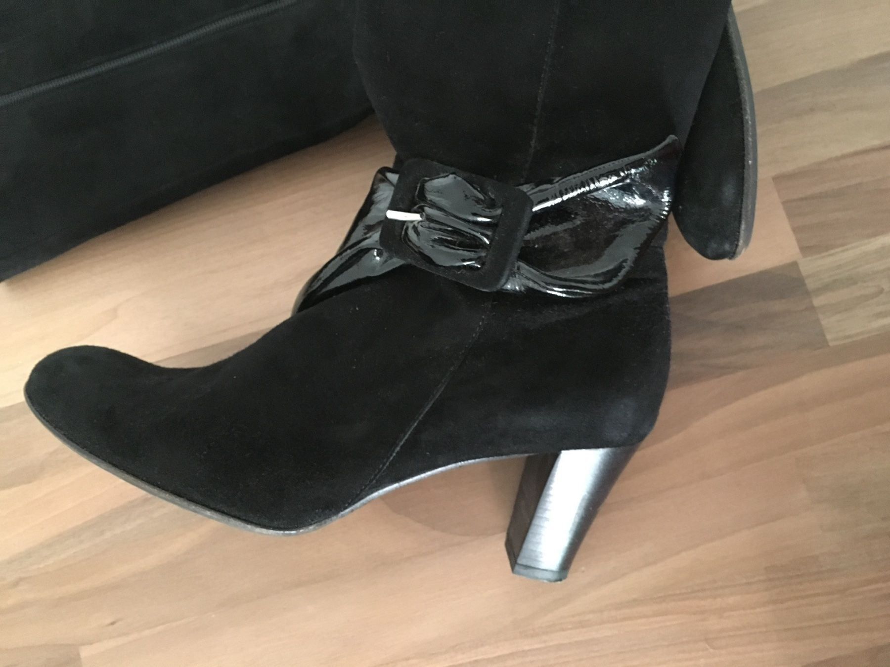 Massimo Dutti Damenschuhe: NEU*** NAVYBOOT Stiefel Wildleder & Lack schwarz 38 – Neu (gemäss Beschreibung) aus Zürich von MyFashion 1