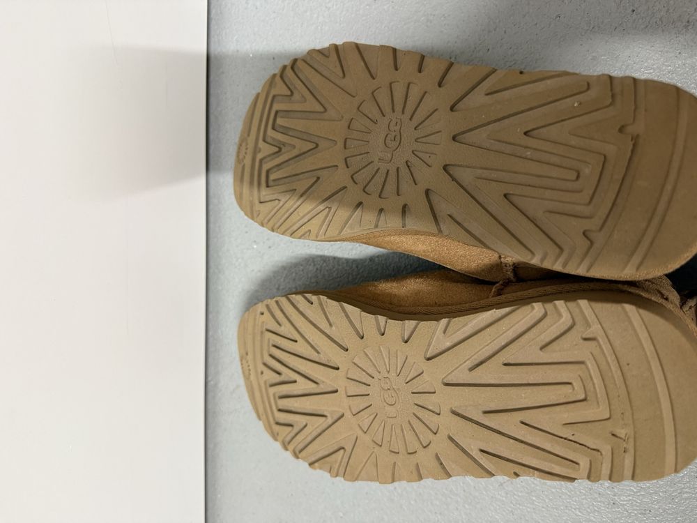 UGG Classic Ultra Mini, Grösse 38 (Gebraucht) in Perlen für CHF 45 ...