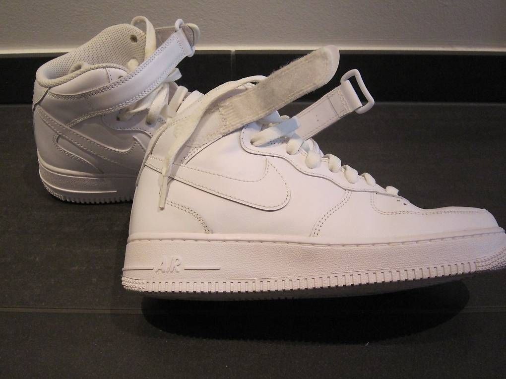 Nike Scarpe da donna: NIKE Air Force 1 '07 Mid – Usato da Steinhausen venduto da ladisci 4
