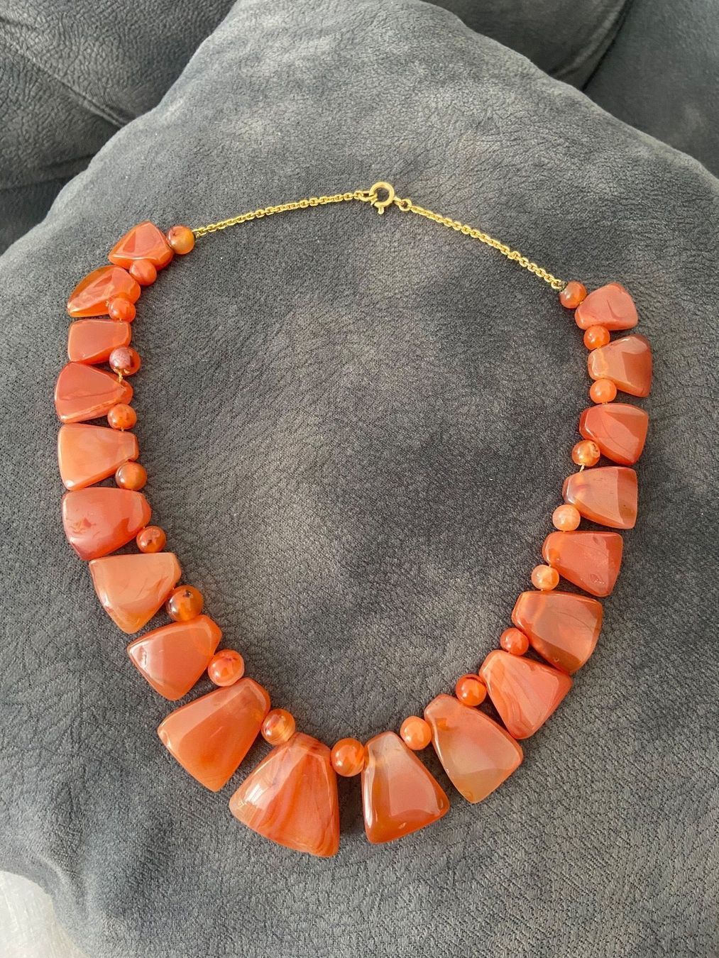 Ketten: Collier avec pierre – Gebraucht aus Montreux von Perledor 2