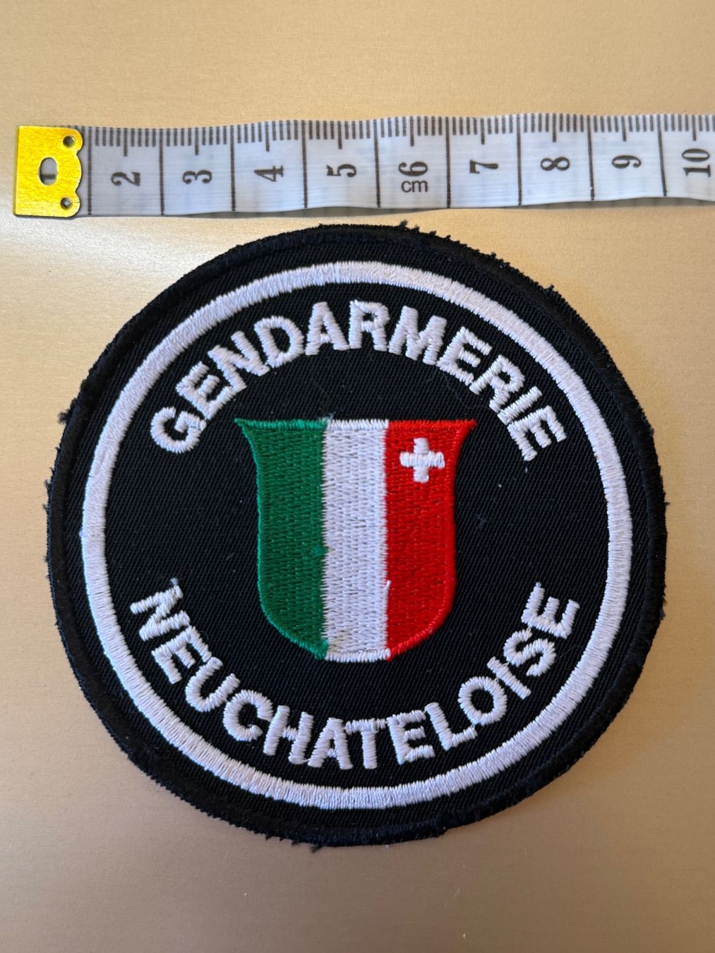 Swiss Plaquettes & Badges: Gendarmerie Neuchâteloise Batch – D'occasion à Ennetbürgen par MikeN03