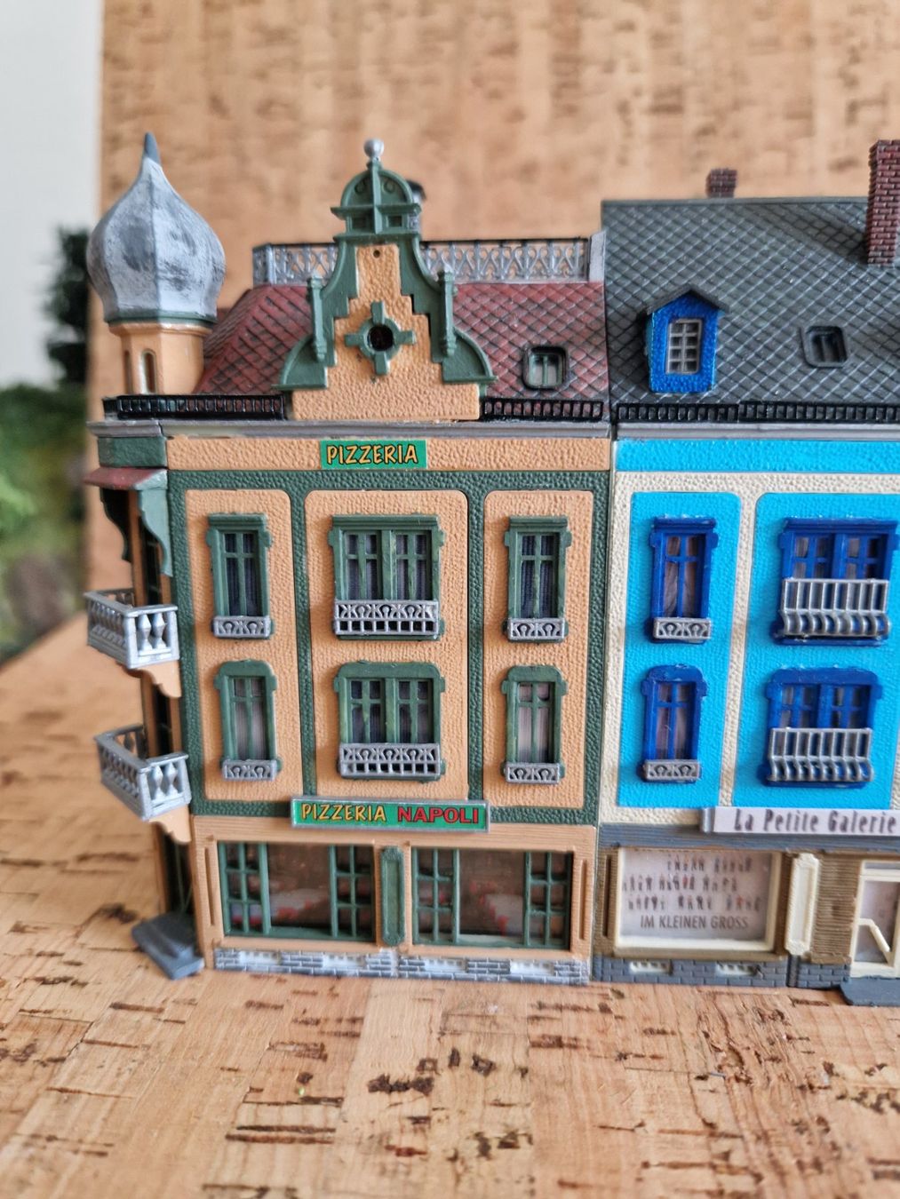 Faller Modelleisenbahnen: Lot de 6 maisons Faller N – Gebraucht aus Tavannes von Jacksonhmc 4