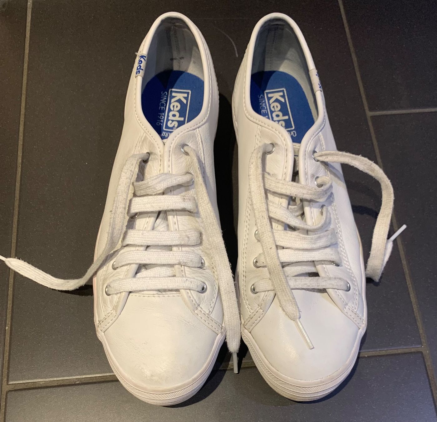 Scarpe da donna: KEDS Leder Sneaker weiss Gr. 40 – Usato da Winterthur venduto da amapola 1