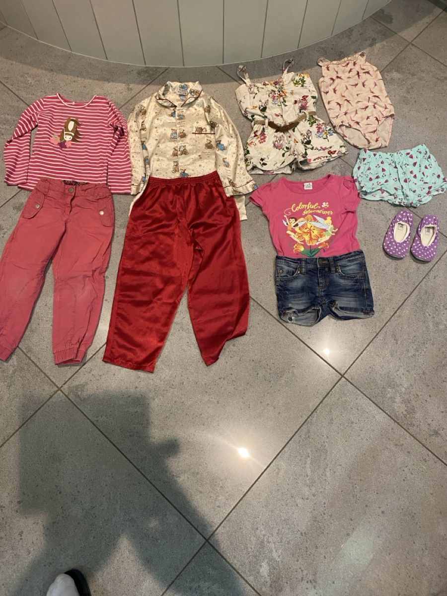 Lotti & Set di vestiti: Mädchen Kleiderpaket Grösse 110/116 – Usato da Haag (Rheintal) venduto da 2026Top