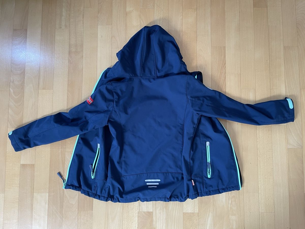 Trollkids Jacken & Mäntel: Trollkids Softshelljacke blau mint Grösse 152 gebraucht – Gebraucht aus Urdorf von riwoco 2