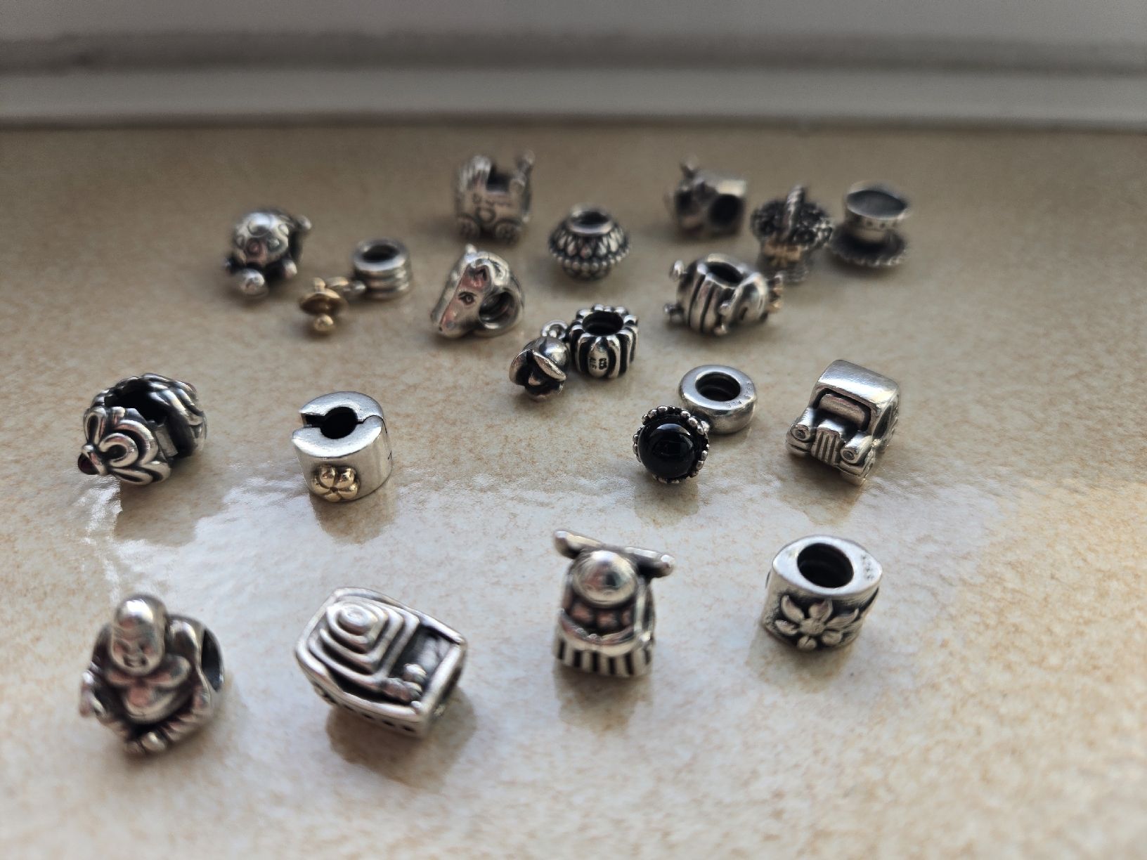 Pandora Ciondoli: Charms Pandora – Usato da Montet (Broye) venduto da CandiceD 3