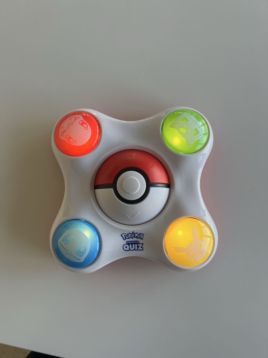 Pokémon Giocattoli: Jeu Pokémon – Usato da Sion venduto da jerermy1911 1