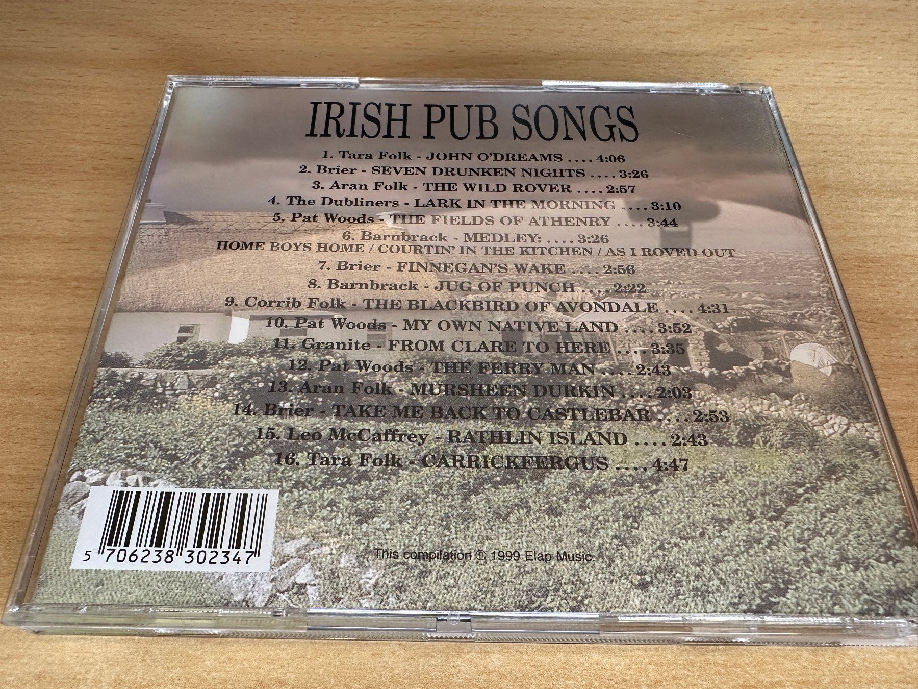 CD: T8 Various – Irish Pub Songs – Usato da Rikon im Tösstal venduto da Alpenmutz 1