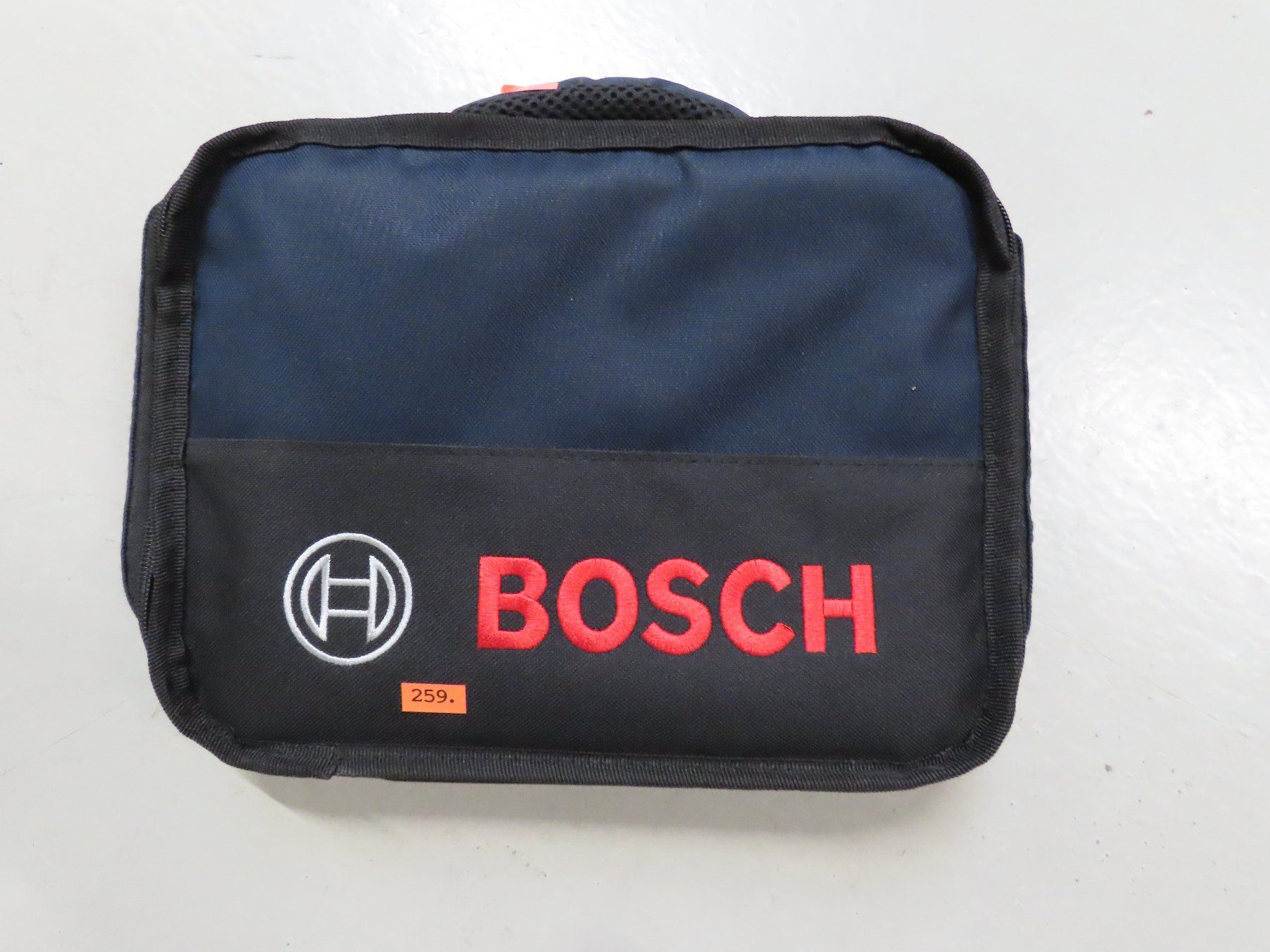 Bosch Borse: Boschtasche – Usato da Alpnach-Dorf venduto da Hess-Automobile