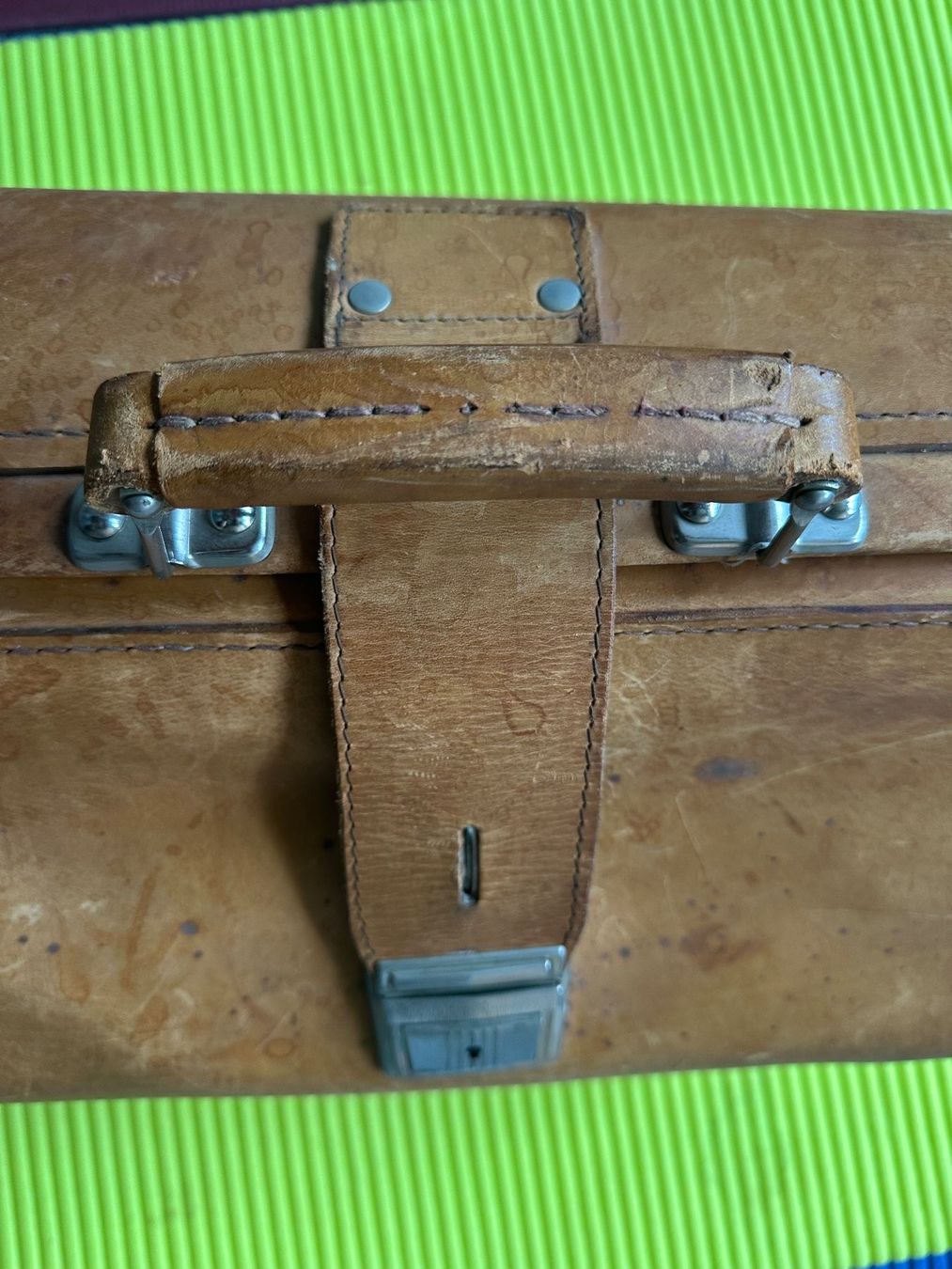 Borse: Grosse Leder Tasche / Koffer – Usato da Stallikon venduto da Rsiri 7