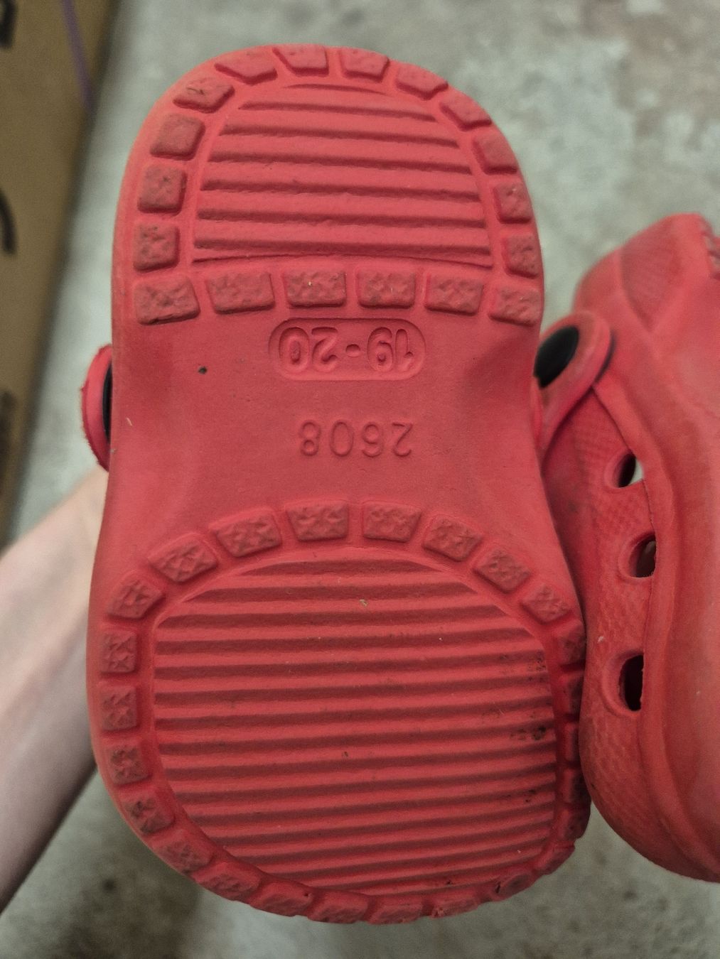Scarpe da uomo: Crocs ähnliche Schuhe – Usato da Adliswil venduto da monikas47 2