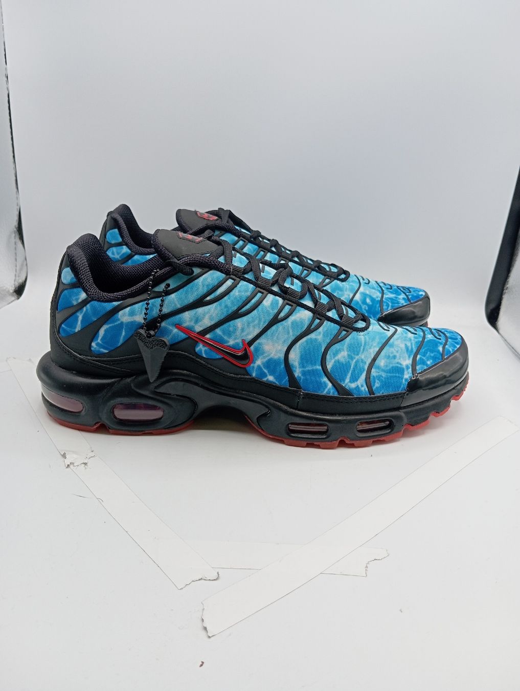 Nike Chaussures hommes: Nike Air Max Plus - Shark Attack (EU44.5) – Neuf avec emballage d'origine à Schaffhausen par outlez