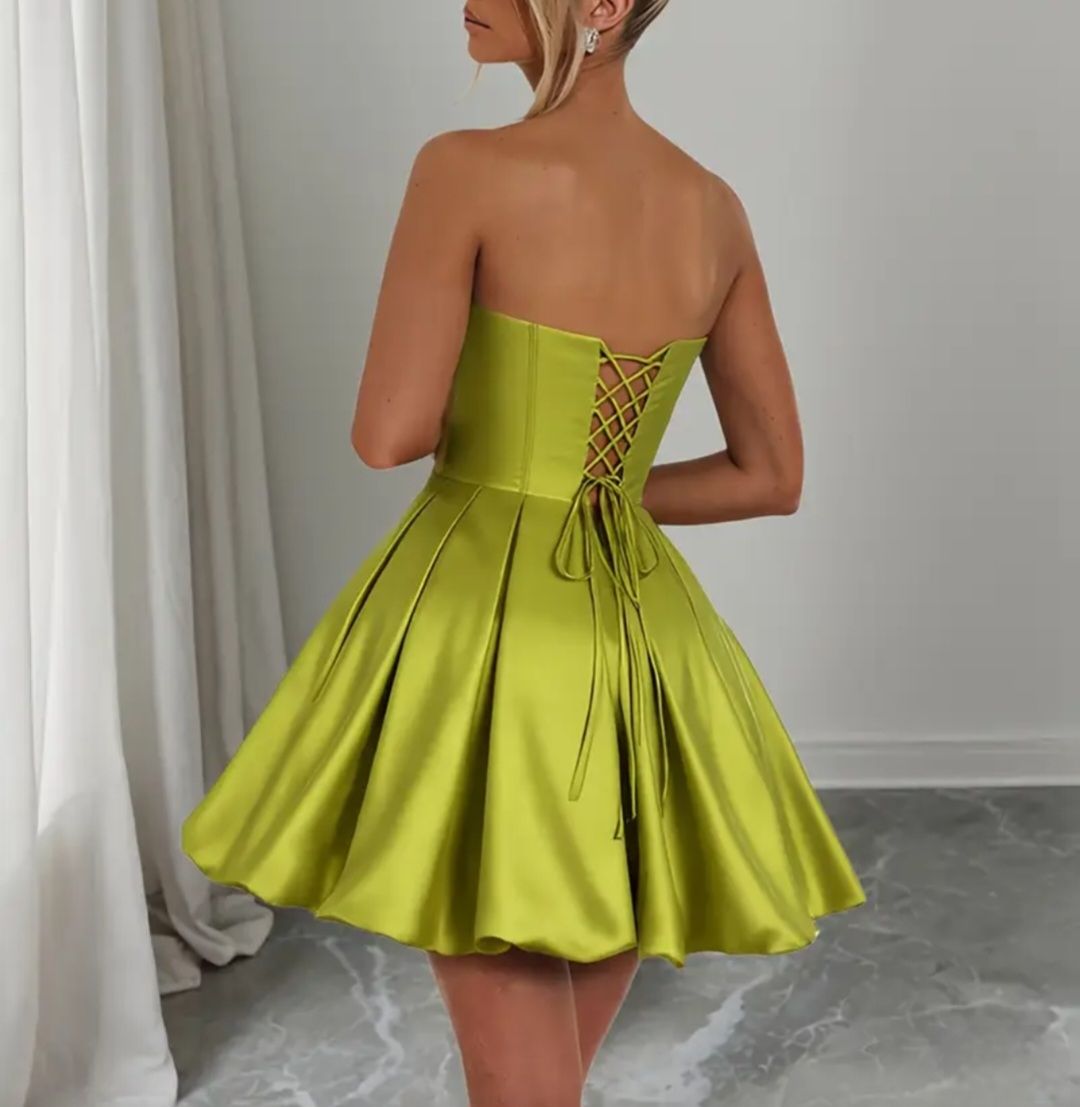 Vestiti: Olive Cocktailkleid, Neu – Nuovo (secondo la descrizione) da Bassersdorf venduto da Sanjam_s 3