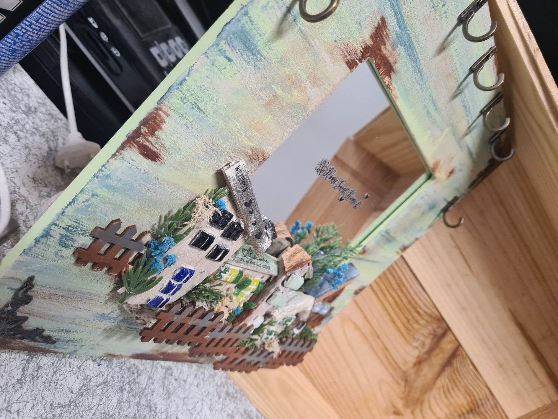 Guardaroba: Hand gefertigtes Schlüsselbrett, 30x30cm – Nuovo e nell'imballaggio originale da Amriswil venduto da kleindeko 2