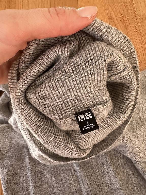 Uniqlo Pullover & Sweatshirts: Kaschmir Rollkragenpullover in grau, UNIQLO, Größe S – Gebraucht aus Zug von dhe_8lxn 2