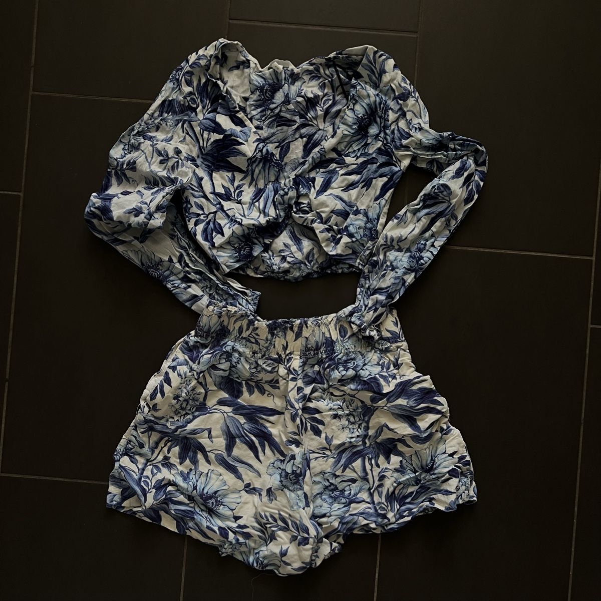 H&M Lotti di vestiti: Blumiges Leinen-Set 2-Teiler XS/S – Usato da Dübendorf venduto da bambus01