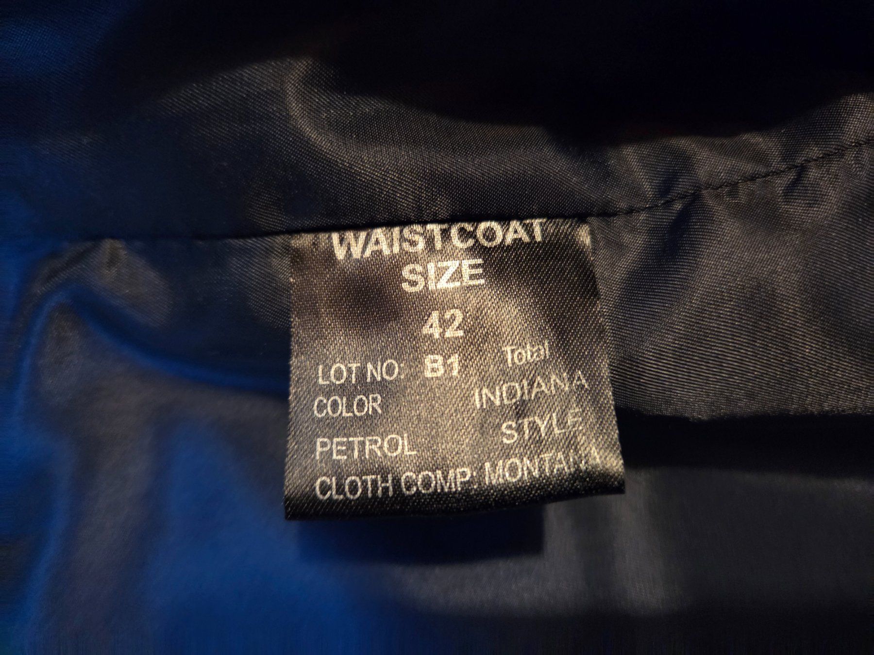 Completi: Anzug Benetti 3 teilig Gr 42 – Usato da Basel venduto da olivier84 5