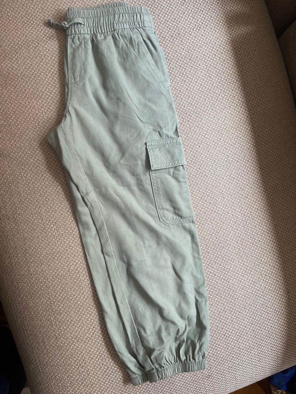 Gap Pantaloni: Green GAP cargo summer trousers age 8 – Nuovo (secondo la descrizione) da Genève venduto da dmt_y25y