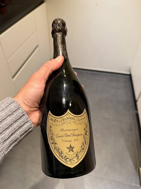 Wein: Dom Pérignon 1976  cadeau dexception pour 50e anniversaire – Gebraucht aus Lausanne von alxzny 1