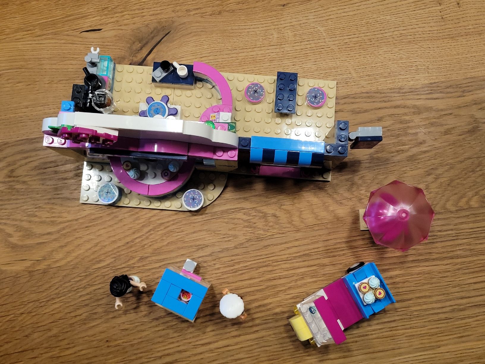 Lego Kit di costruzioni: Lego Friends 41366: Olivias Cupcake-Café – Usato da Oberhasli venduto da Chrisch1 4