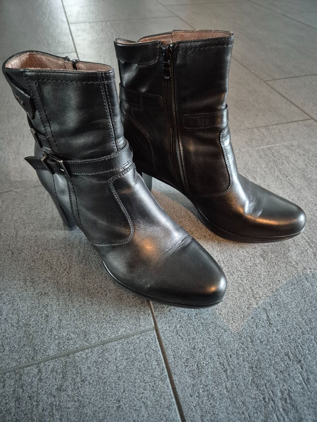 Scarpe da donna: Stiefeletten aus Leder, Schwarz, Grösse 41 – Nuovo (secondo la descrizione) da Altendorf venduto da MiriCaj 1