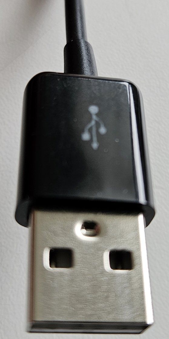 Cavi: USB-A Kabel schwarz, Länge 1 Meter – Usato da Seengen venduto da Wiederverwender 1