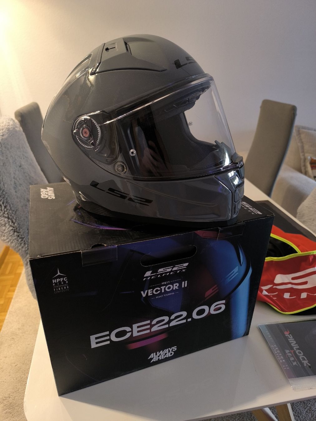 Caschi & visiere: LS2 FF811 Vector II Solid – NEU (Size M) – Nuovo (secondo la descrizione) da Zürich venduto da ase_7287