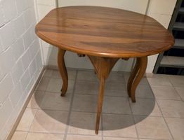 Eleganter Klapptisch / Wandtisch aus Massivholz