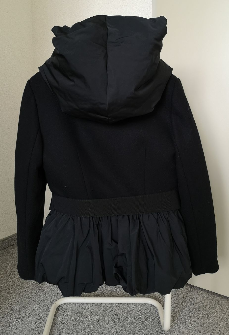 Moncler Cappotti: Damenjacke schwarz von MONCLER Première – Nuovo e nell'imballaggio originale da Schaffhausen venduto da Captancemo 2