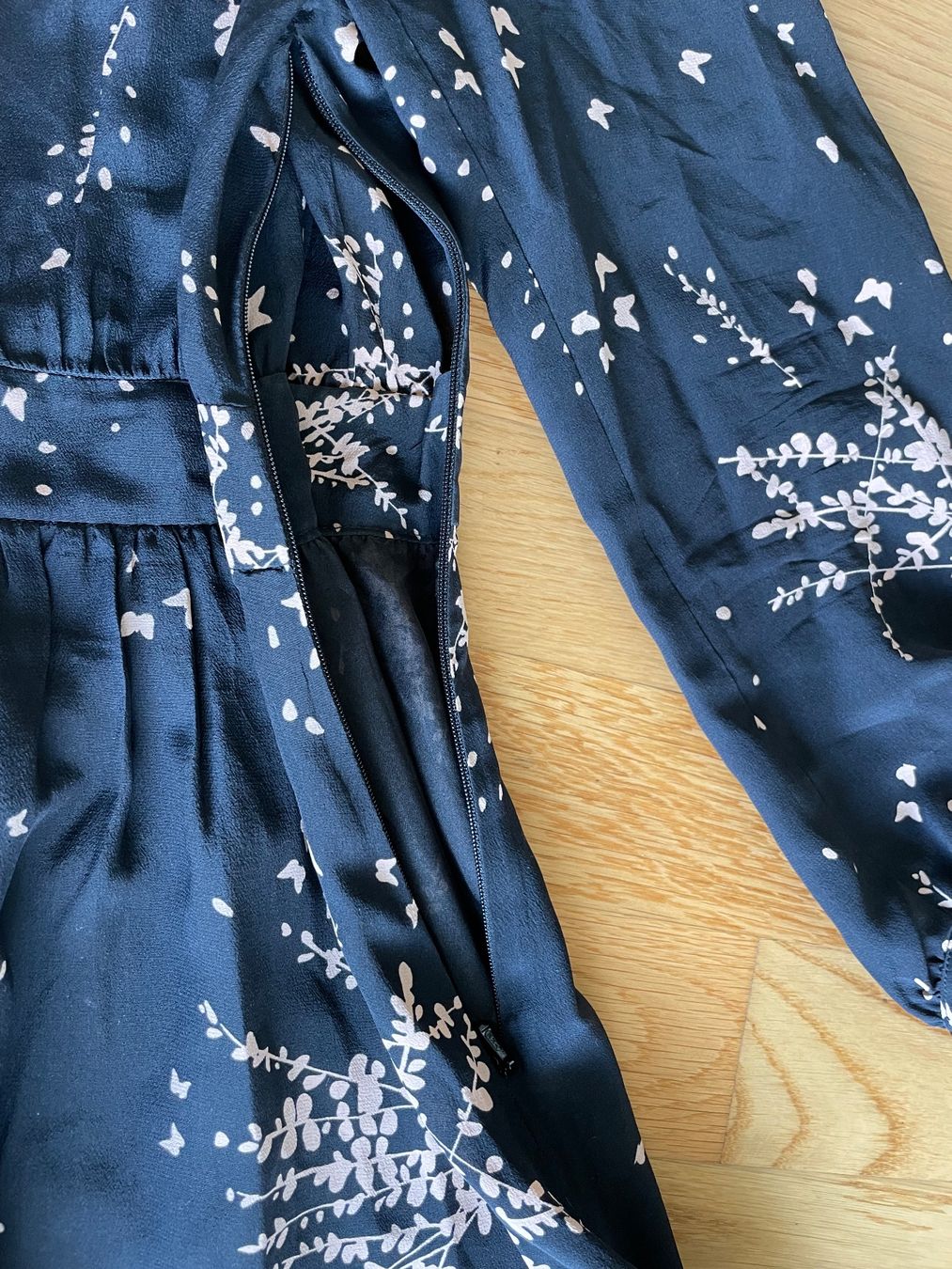 Max Mara Vestiti: Seidenkleid MAX&Co – Usato da Richterswil venduto da IrynaL 5