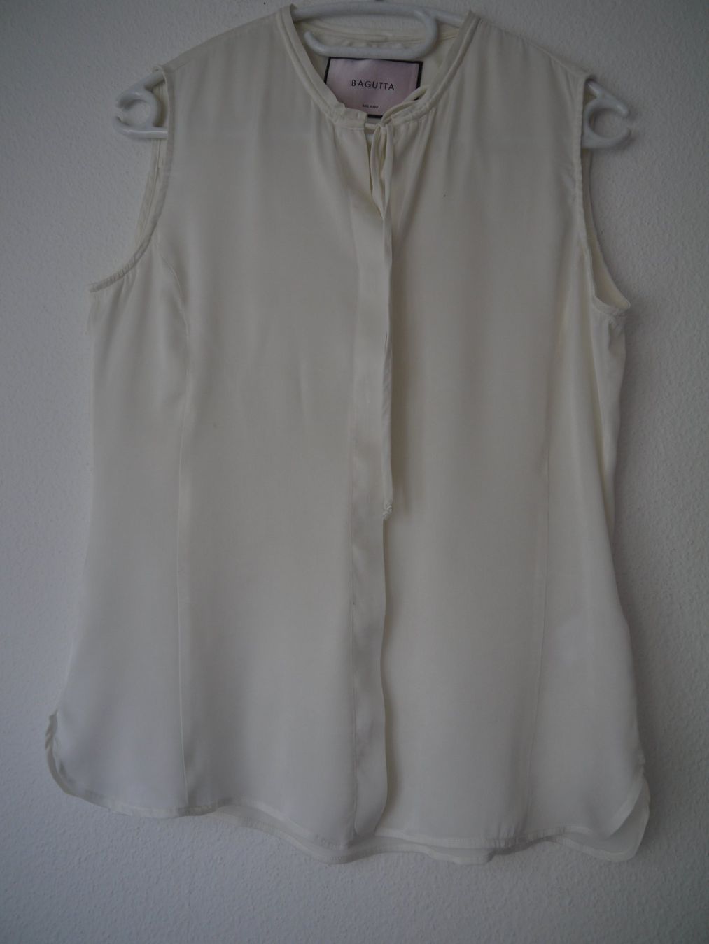 Blusen: BAGUTTA Bluse aus Seide Gr. M – Gebraucht aus Hagendorn von Blaf
