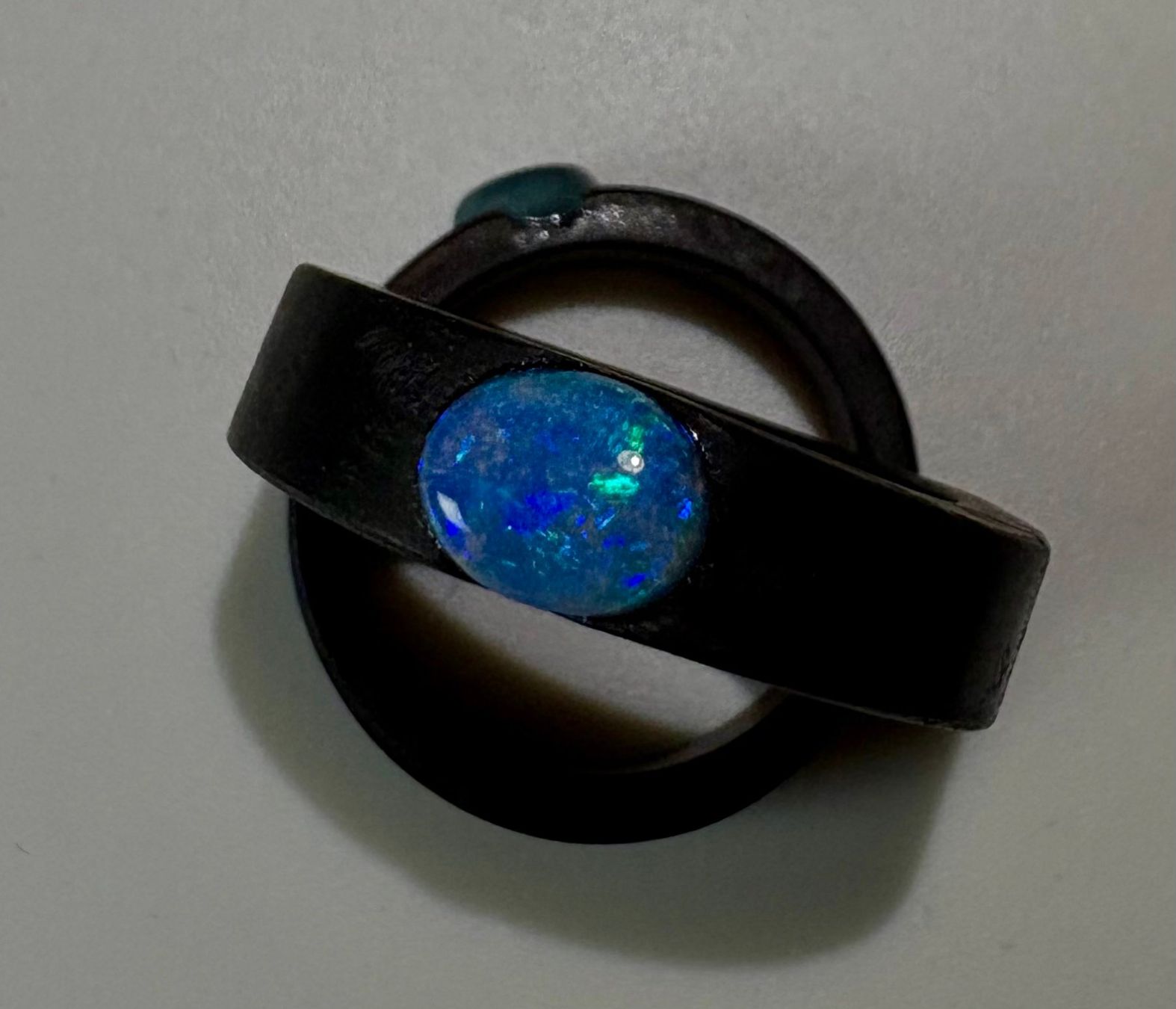 Anelli: Ring Australischer Crystal-Opal+Mooreiche, Grösse 54 – Nuovo (secondo la descrizione) da Wilen b. Wil venduto da Tschirio