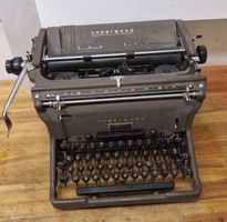 Vintage Schreibmaschine «Underwood»